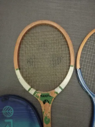 Raquetas de madera vintage