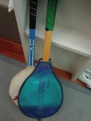 Raquetas de madera vintage