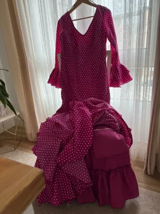 Traje de flamenca rosa lunares