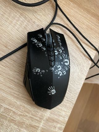 Mouse Gaming Bloody Nero con impronte