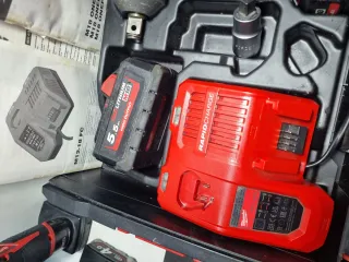 Pistola de impacto Milwaukee M18 FUEL