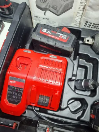 Pistola de impacto Milwaukee M18 FUEL