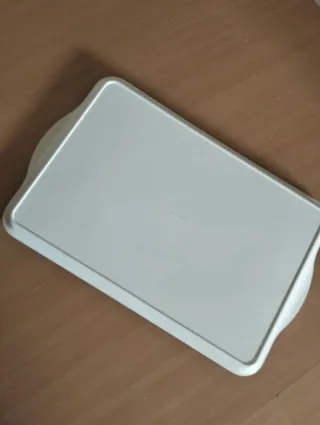 Bandeja con asas de melamina. Nueva a estrenar.