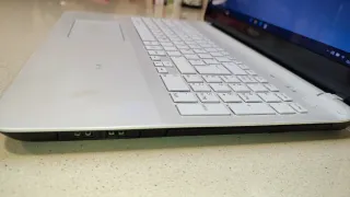 Portátil Sony VAIO i5 8Gb RAM Windows 11 y Office