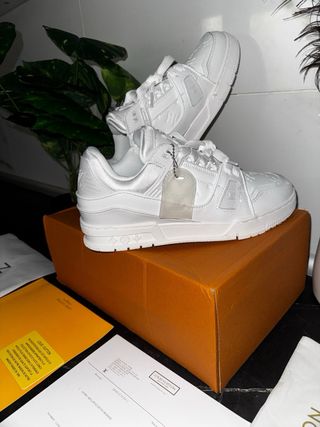 Louis Vuitton Blancas