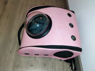 Transportín para gatos, en cuero rosa con ventana