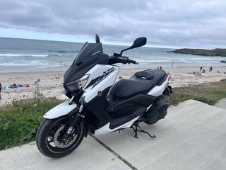 Yamaha XMAX 400 año 2015 Todo al dia 26.000km