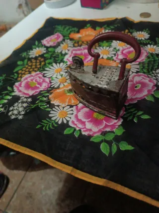 Plancha antigua de carbón vintage