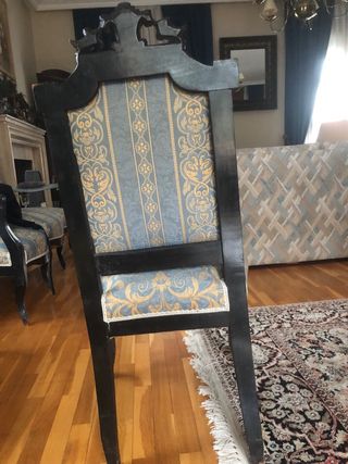 Tres sillas madera maciza S.XX