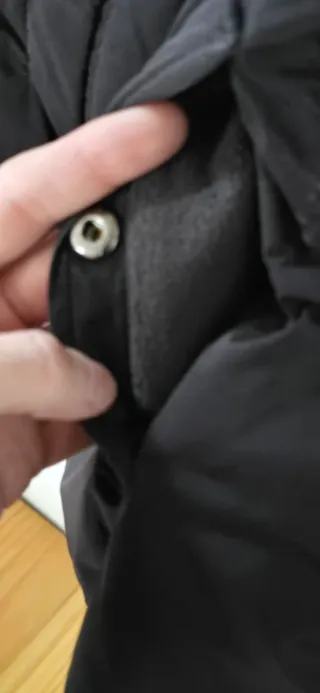 Abrigo corto plumífero MEXX negro