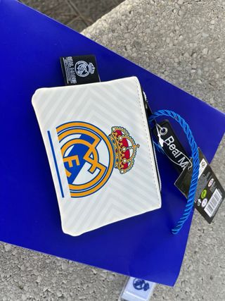 MONEDERO Y LLAVERO REAL MADRID
