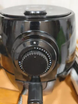 Freidora de aire negra