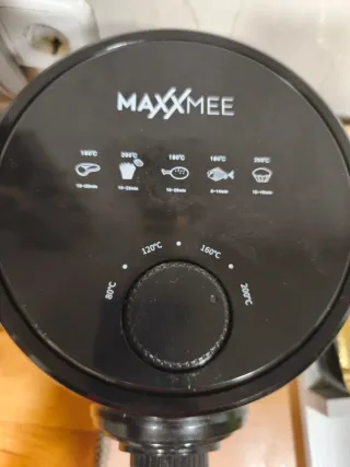 Freidora de aire negra