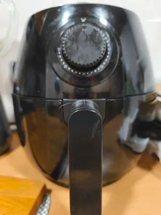 Freidora de aire negra