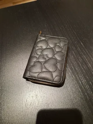 Portafoglio nero trapuntato