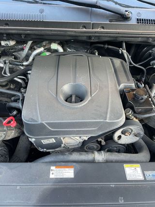 Motor SsangYong Rodius 2014