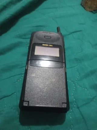 Teléfono Móvil Motorola Micro T-A-C 90s..