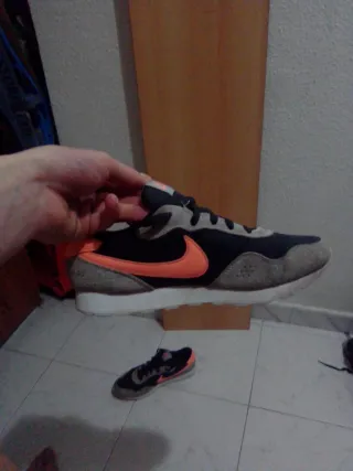 Zapatillas Nike Mujer Negro Naranja