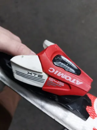 Esquís Atomic Redstar y Botas