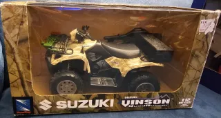 Suzuki Vinson Quadrunner ATV. Escala 1:12.