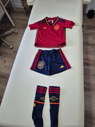 Equipación España niño Adidas