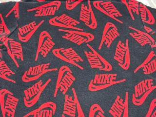 Conjunto Chándal Nike Negro y Rojo