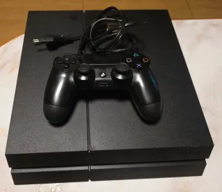 Ps4 (PlayStation 4) Negra con Mando , sin juegos