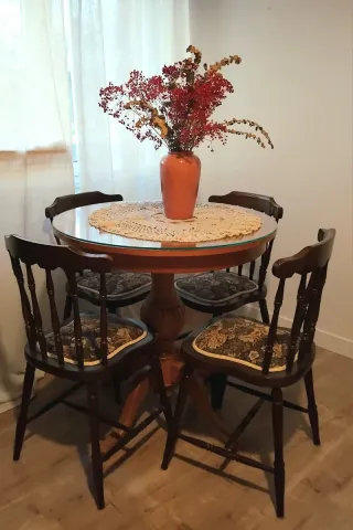 4 Sillas vintage madera y cretona