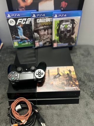 PS4 (PlayStation 4) Negra + 4 Juegos