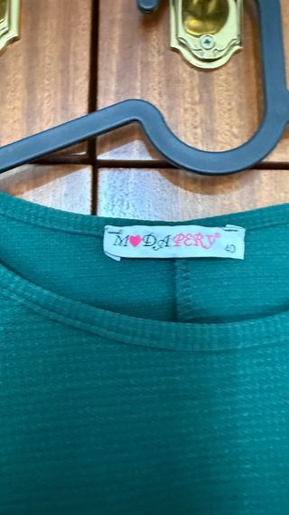 Conjunto verde top y falda