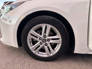 Toyota Corolla 1.8 125H E-CVT Active Tech