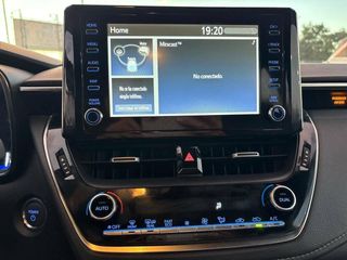 Toyota Corolla 1.8 125H E-CVT Active Tech