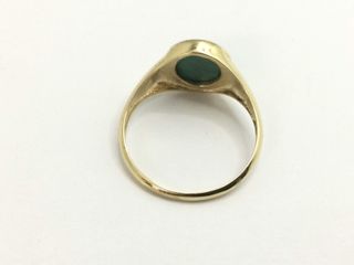 sello oro 18k con piedra con malaquita