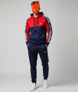 Conjunto deportivo Adidas azul y rojo