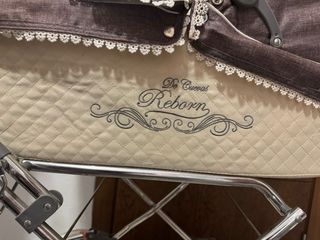 Carrito de muñecas The Queen Reborn