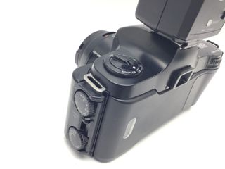 camara compacta 35mm olympus om101