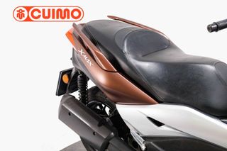 YAMAHA XMAX 300