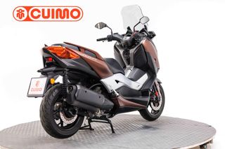 YAMAHA XMAX 300