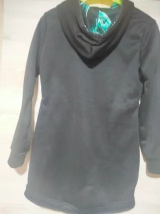 Sudadera larga negra con capucha talla L