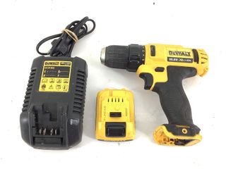 taladro a bateria dewalt dcd710