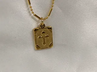 Collar Cruz Baño Oro 18K Acero Inoxidable