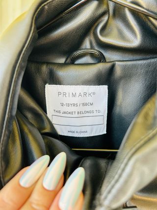 Chaqueta negra efecto piel Primark