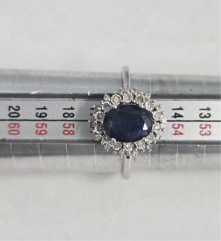 Anillo Oro Blanco 18k con zafiro