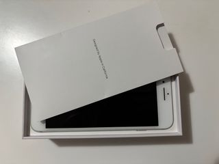 iPhone 8 Plus 64GB Plata