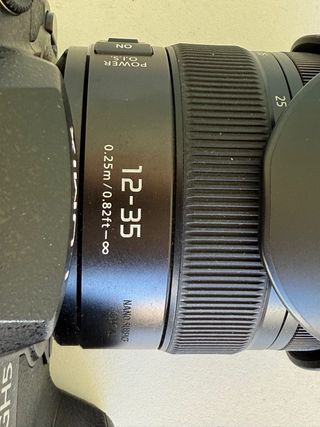 Panasonic GH5 + Lente Lumix G 12-35mm f2.8