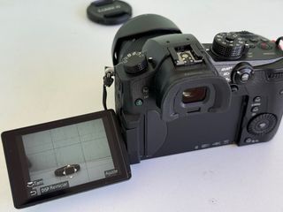 Panasonic GH5 + Lente Lumix G 12-35mm f2.8