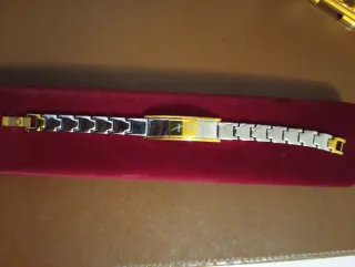 Pulsera de eslabones dorada y plateada