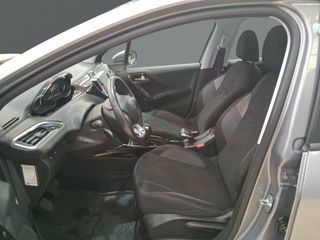 Peugeot 2008 Active BlueHDI 100 S&S BVM6