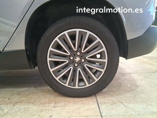 Peugeot 2008 Active BlueHDI 100 S&S BVM6