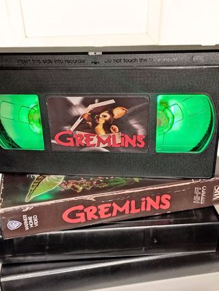 Lámpara decorativa VHS Led película Gremlins